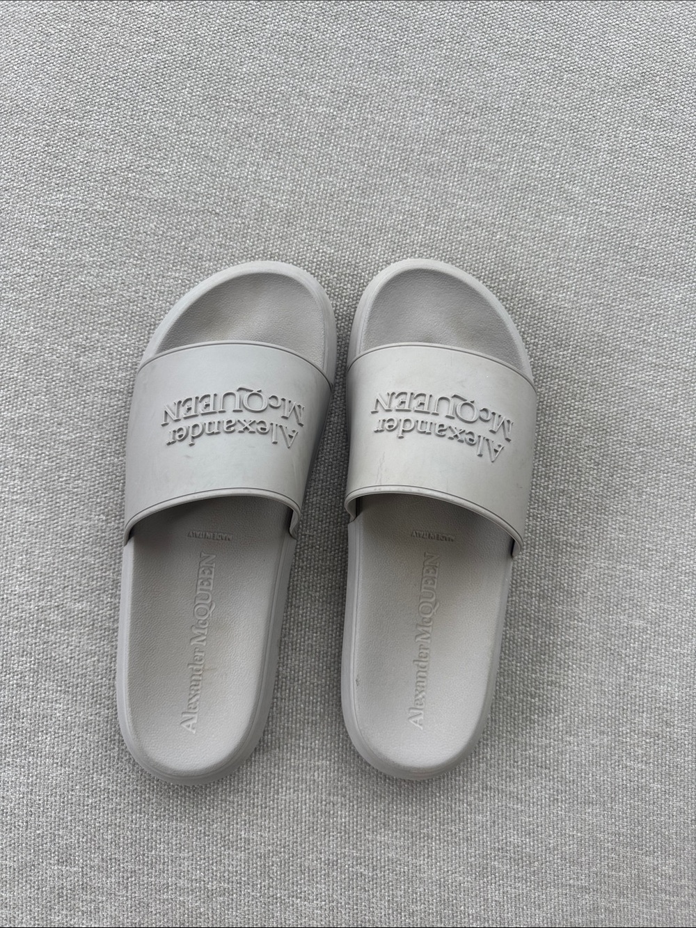 Alexander McQueen Light Gray Logo Slide Sandals